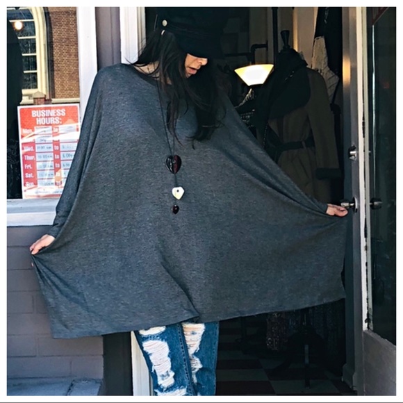 ✨LAST ONE ✨Oversized charcoal knit tunic top - Picture 5 of 7